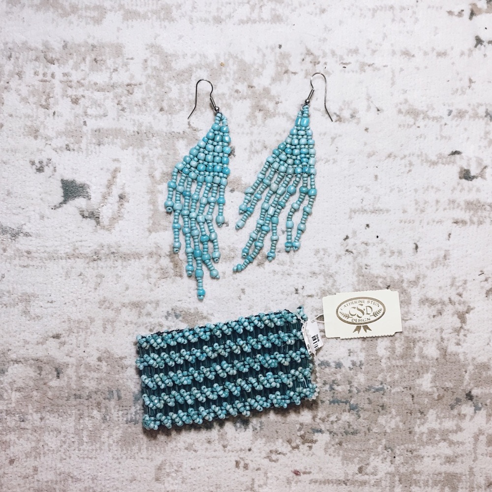 Aqua Bracelet & Earring Set 🌊 - Picture 2 of 8